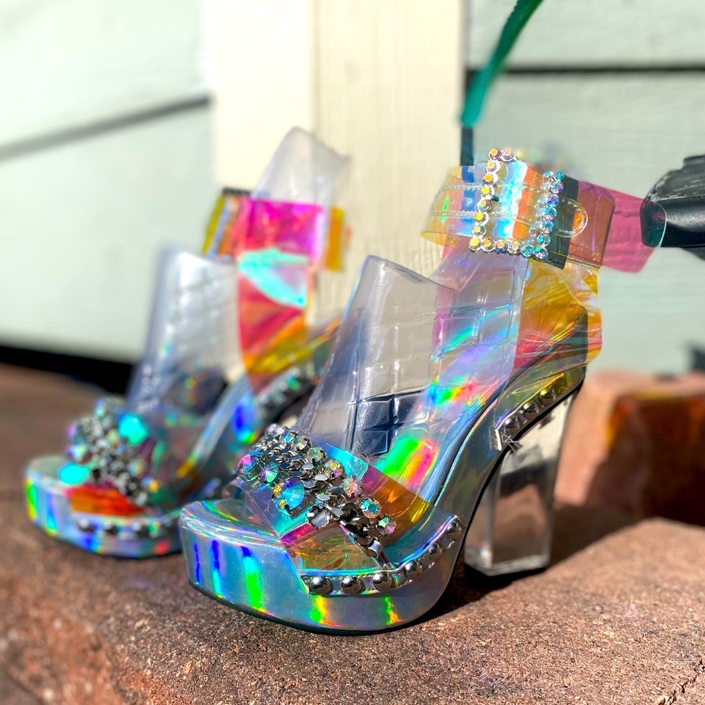 Sugar Thrillz Holographic Platforms